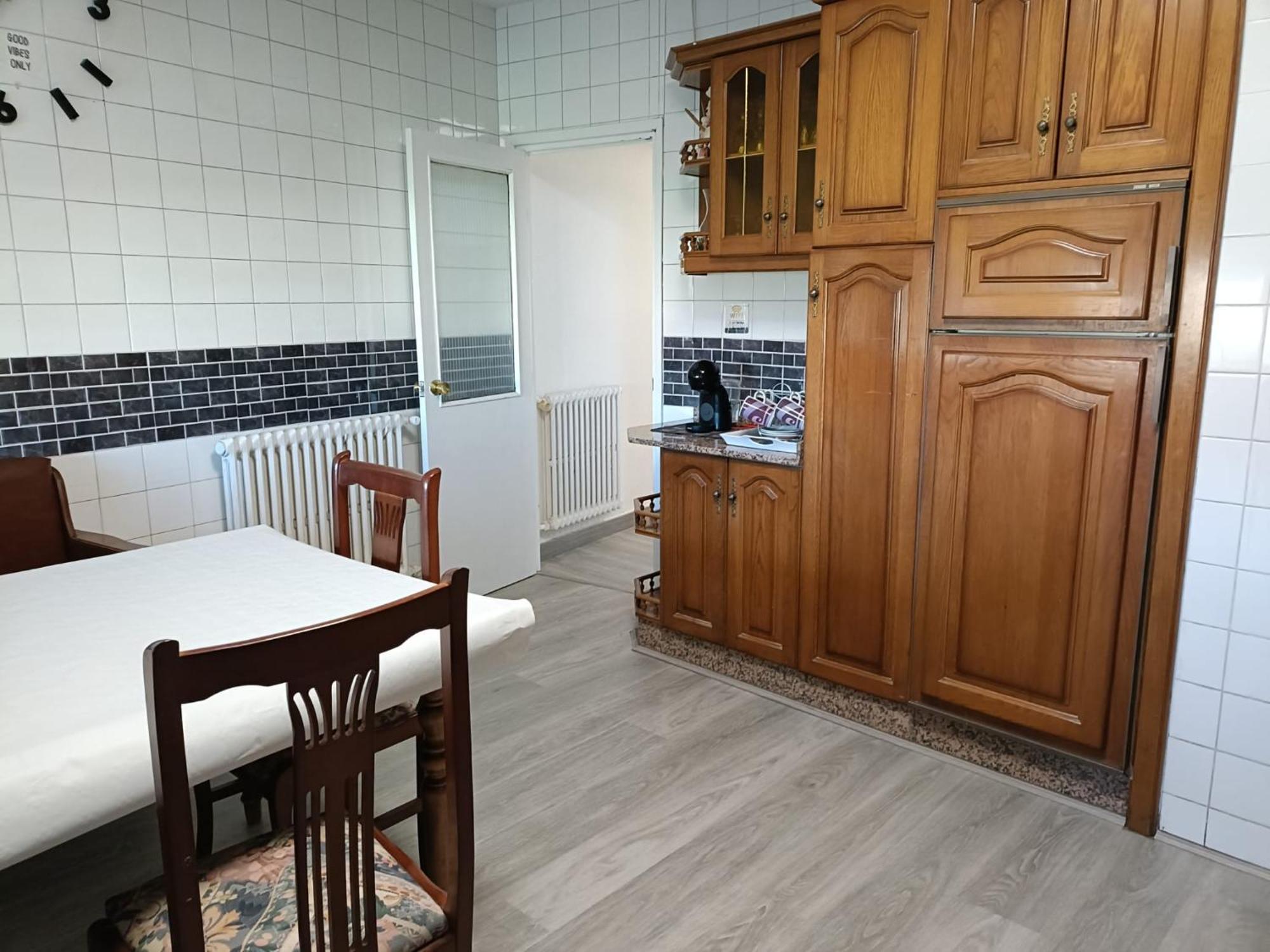 Apartamento Shenzhen En Astorga Camino De Santiago Cochera Bicis Bagian luar foto